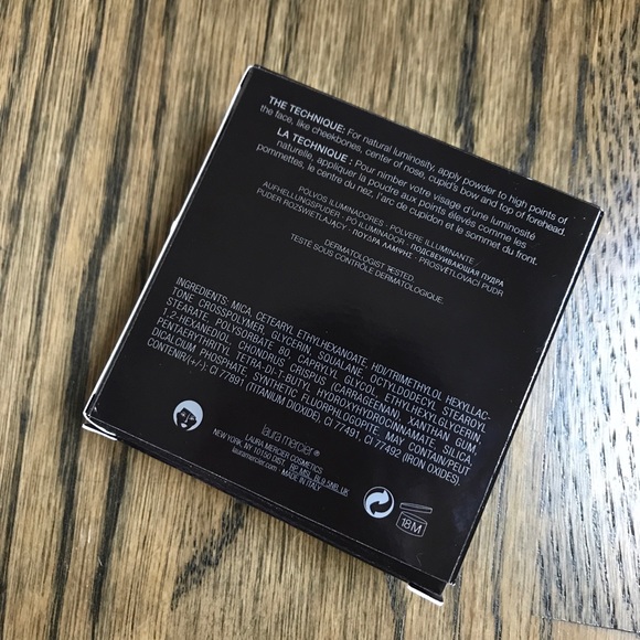 Laura Mercier Face Illuminator - Indiscretion - Picture 8 of 8